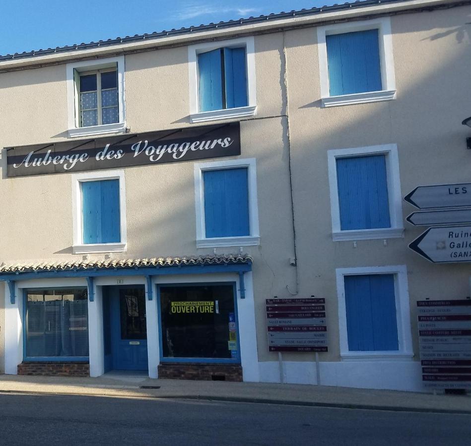 L'Auberge Des Voyageurs Menigoute Ngoại thất bức ảnh